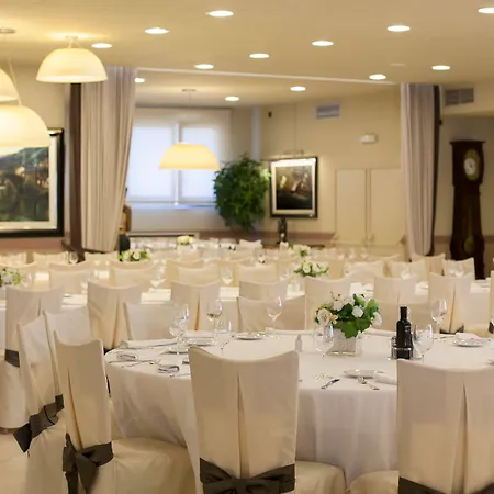 Pirineos Figueres By Pierre & Hotel