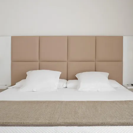 Pirineos Figueres By Pierre & Hotel Figueras