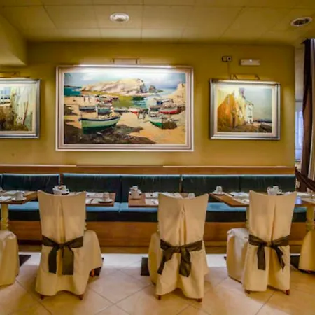 Hotel Pirineos Figueres By Pierre & Figueras