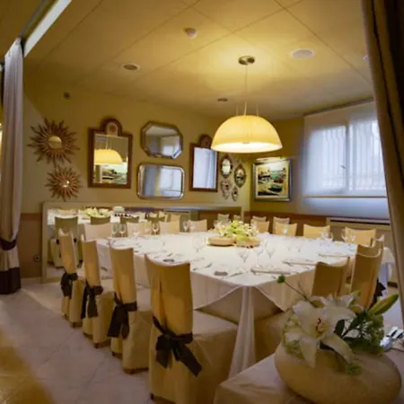 Hotel Pirineos Figueres By Pierre & 4*