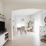 Pirineos By Pierre & 4* Figueres (Girona)
