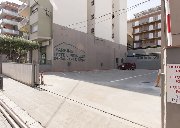 Pirineos By Pierre & Hotel
