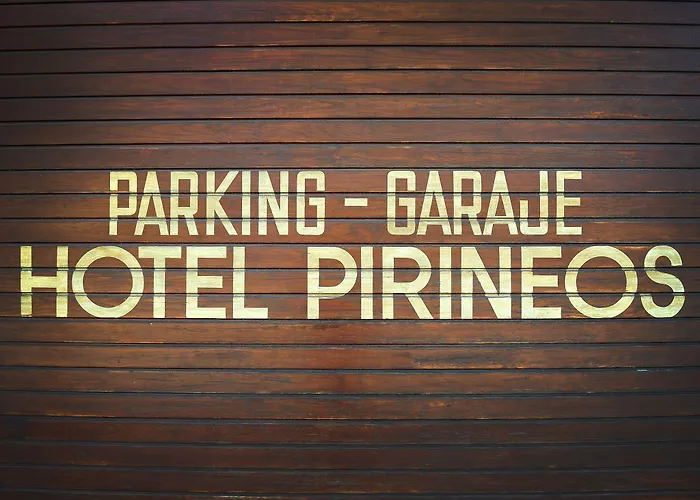 Pirineos By Pierre & Hotel