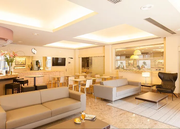 Pirineos By Pierre & Hotel 4*