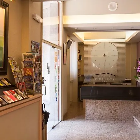 Hotel Pirineos Figueres By Pierre &